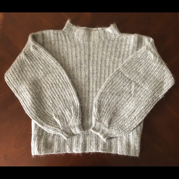 SOLD (on another platform) ✨Sézane Olric Pull✨ - Picture 8 of 16